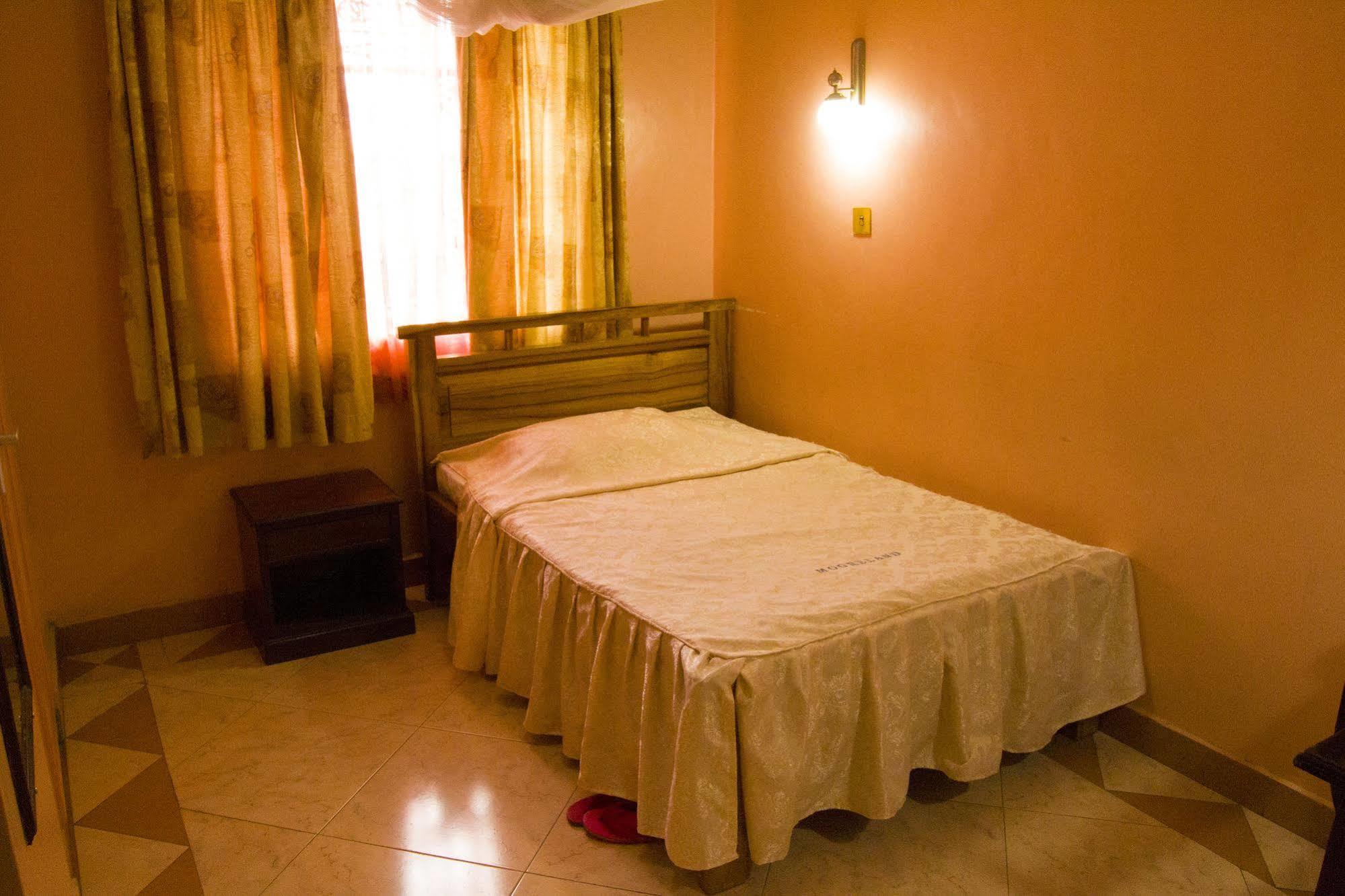Mooreland Hotel Найроби Экстерьер фото